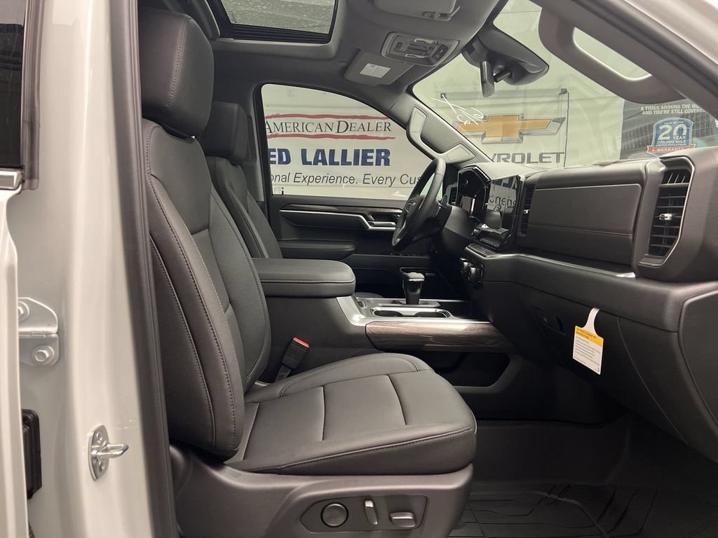 2026 Chevrolet Silverado 1500 LTZ - Photo 25