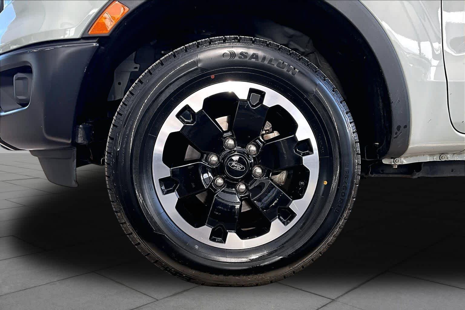 Used 2021 Cactus Gray Ford XL image 11
