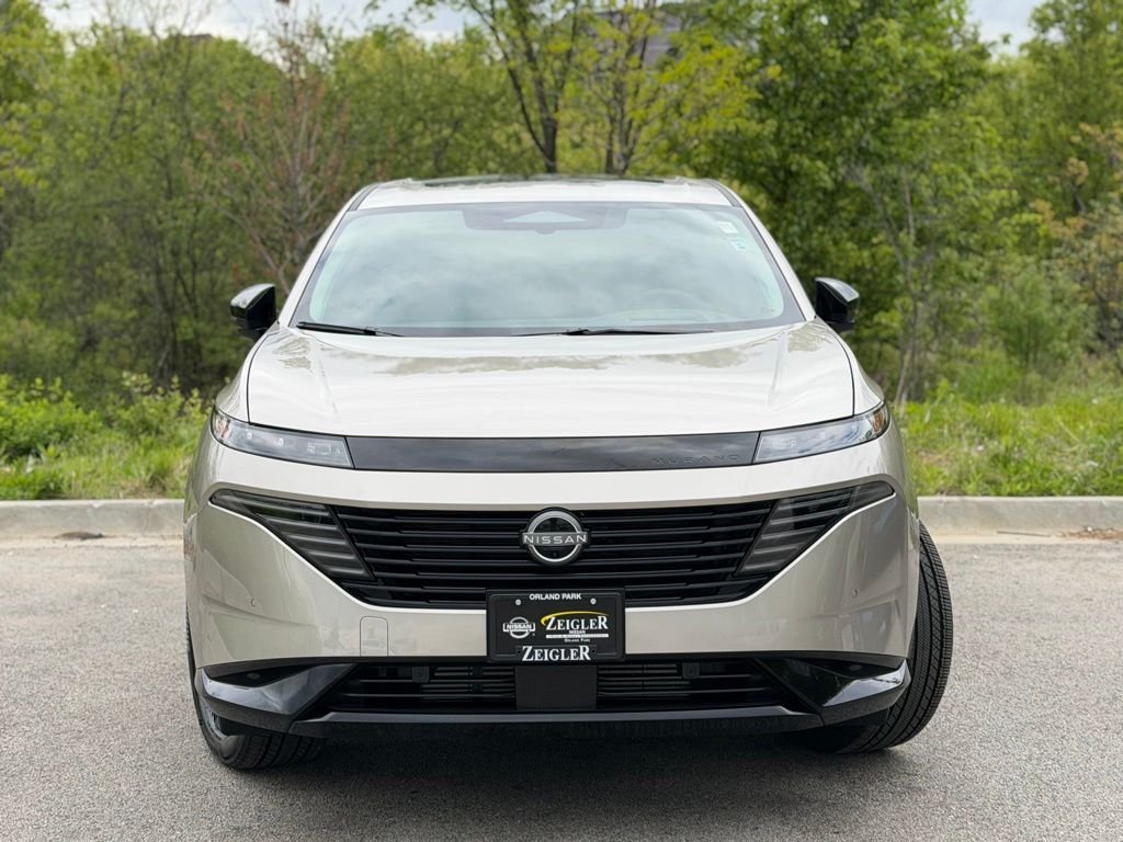 Certified Used 2025 Gold Nissan Platinum image 2