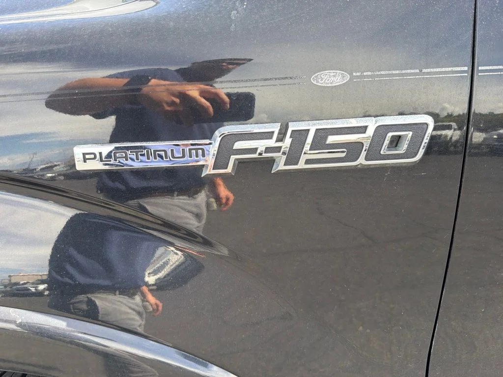 Used 2013 Tuxedo Black Metallic Ford Platinum image 20