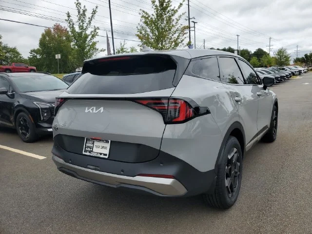 New 2027 Gray Kia S image 4