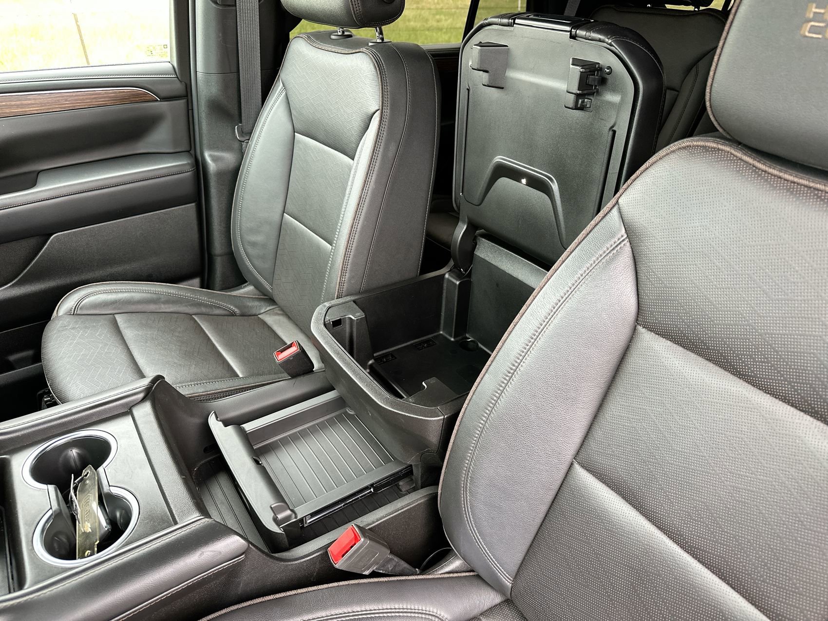 Used 2023 Black Chevrolet High Country image 23