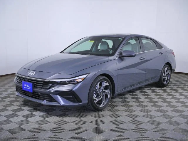 Used 2024 Gray Hyundai Limited image 5