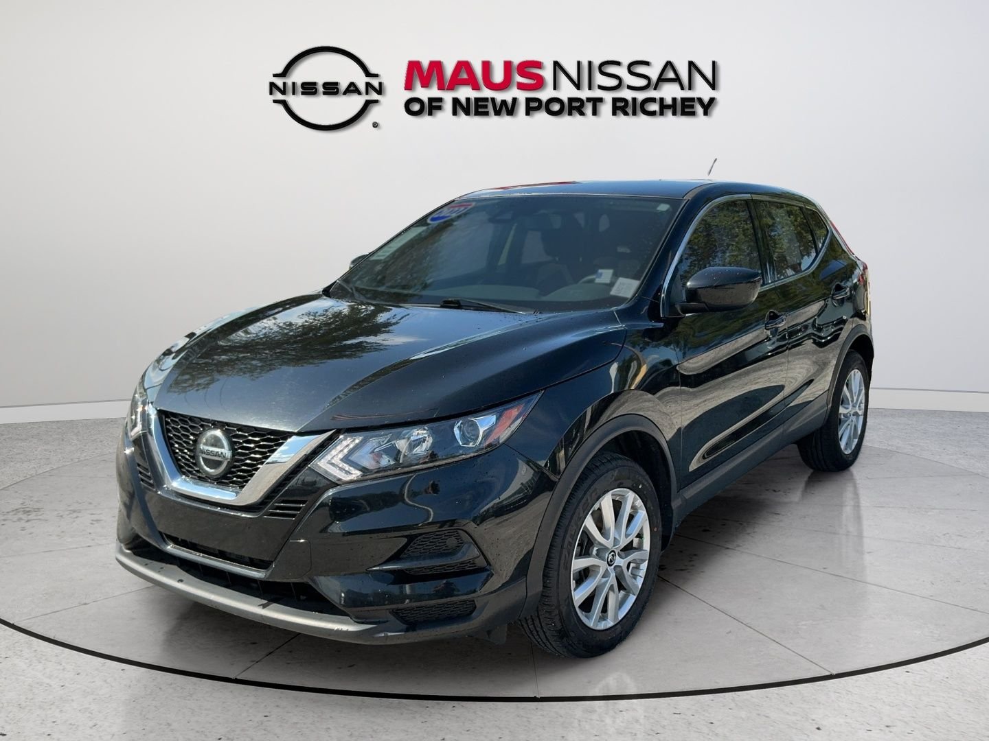Certified Used 2022 Black Nissan S image 3