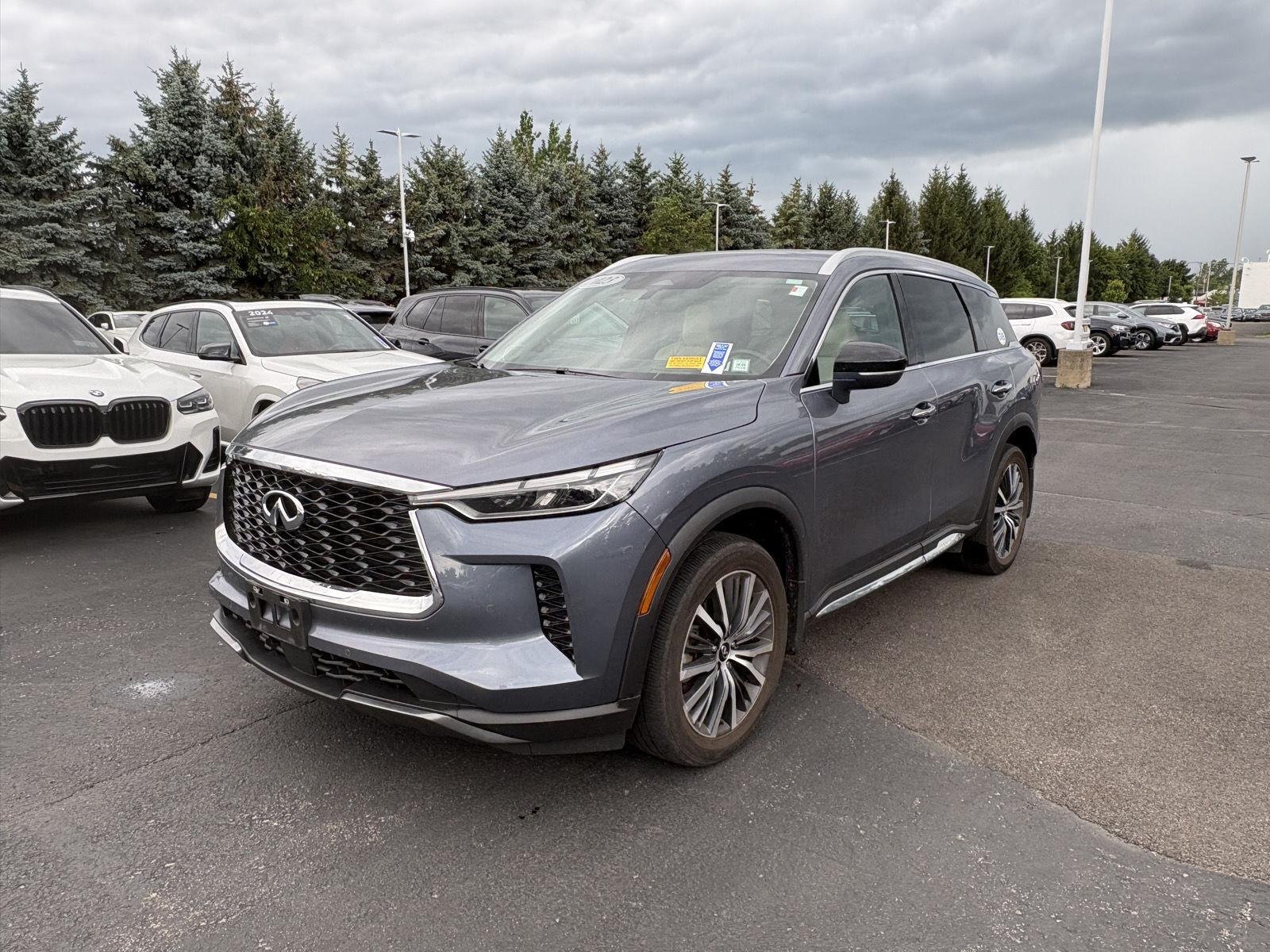 Used 2023 Moonbow Blue INFINITI SENSORY image 4
