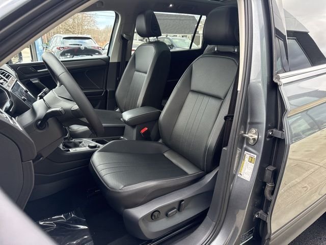 2022 Volkswagen Tiguan SE - Photo 10