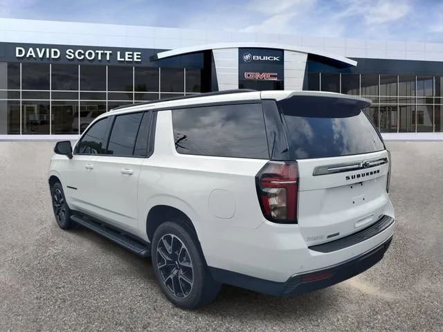 Used 2022 Summit White Chevrolet RST image 3