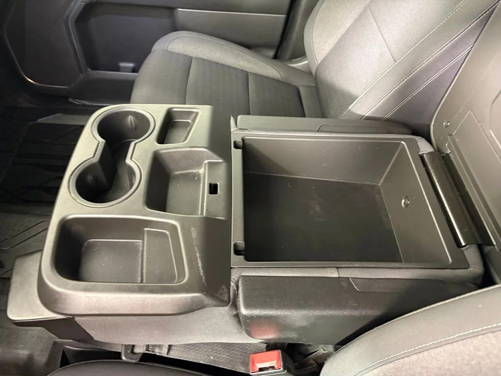 Used 2022 White Chevrolet LT image 34