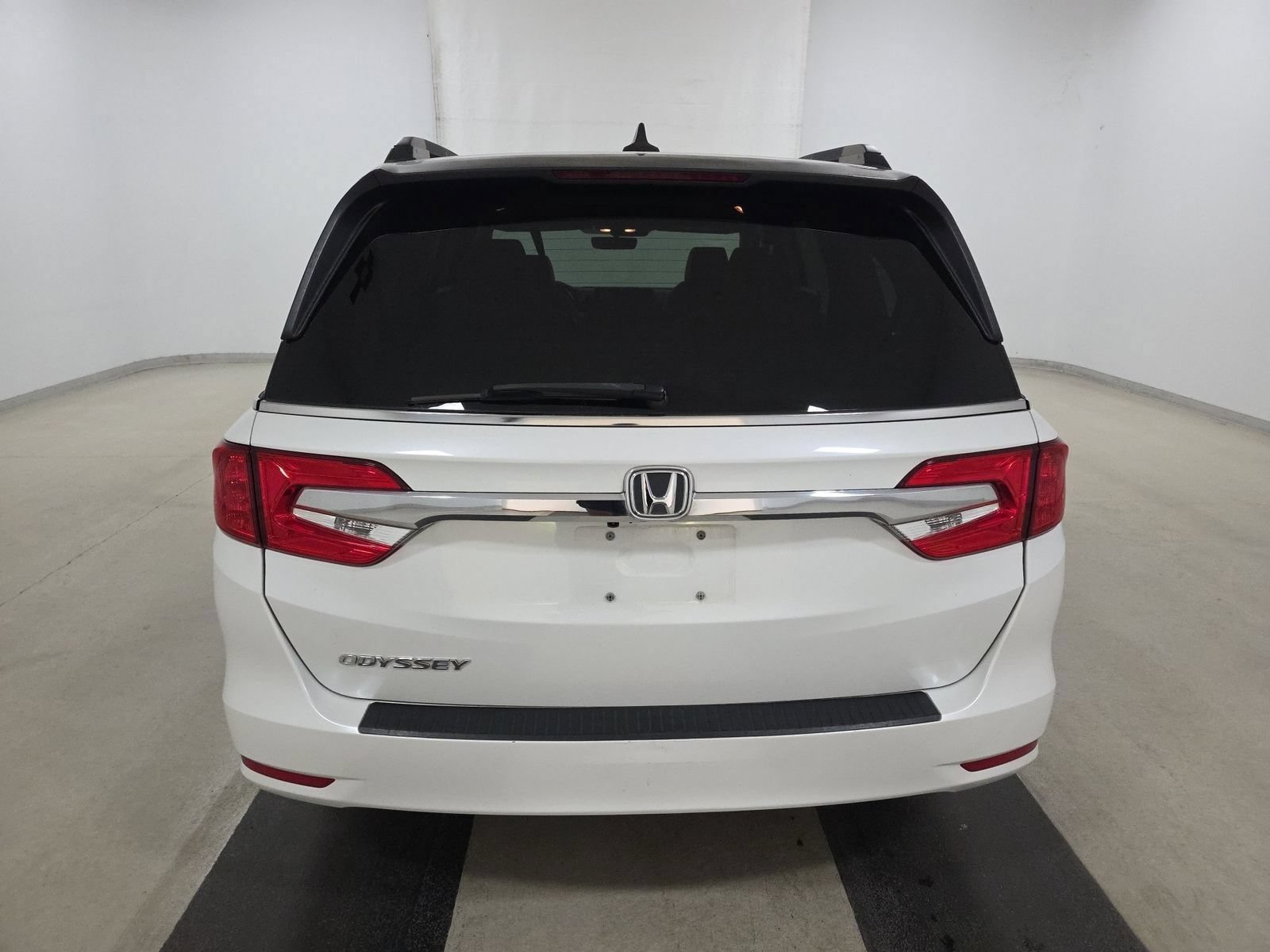 Used 2020 Platinum White Pearl Honda EX-L image 4