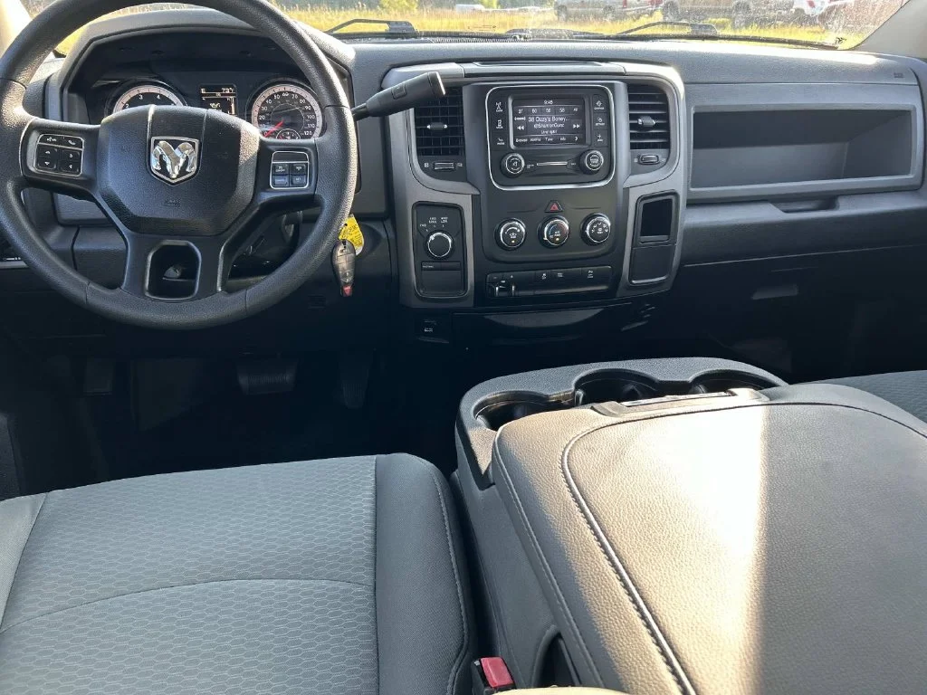 Used 2018 Silver Ram Tradesman image 9