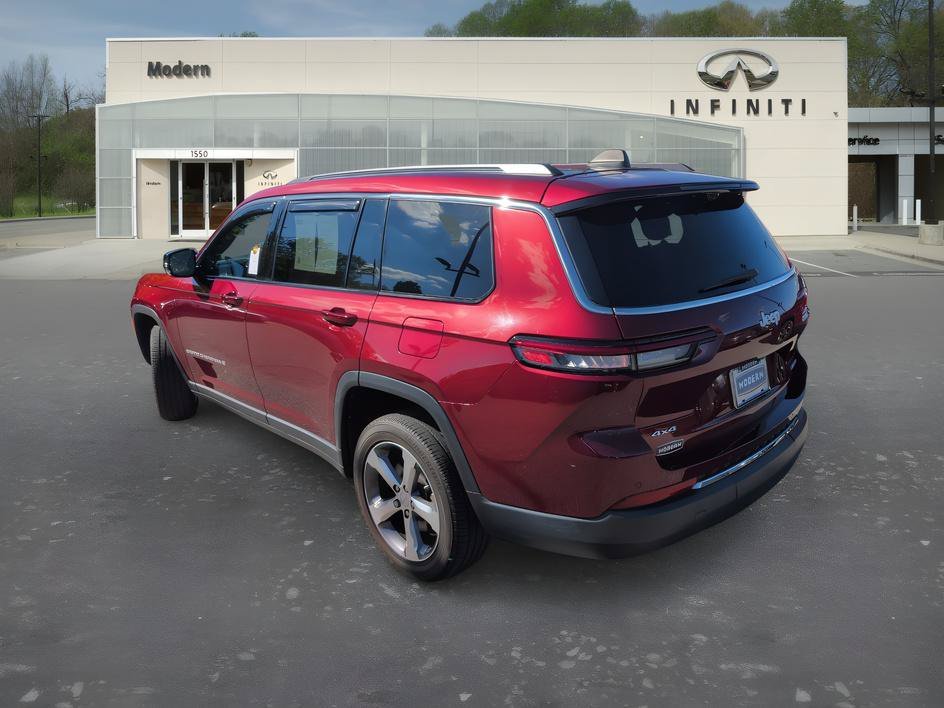 Used 2025 Velvet Red Pearlcoat Jeep Limited image 5