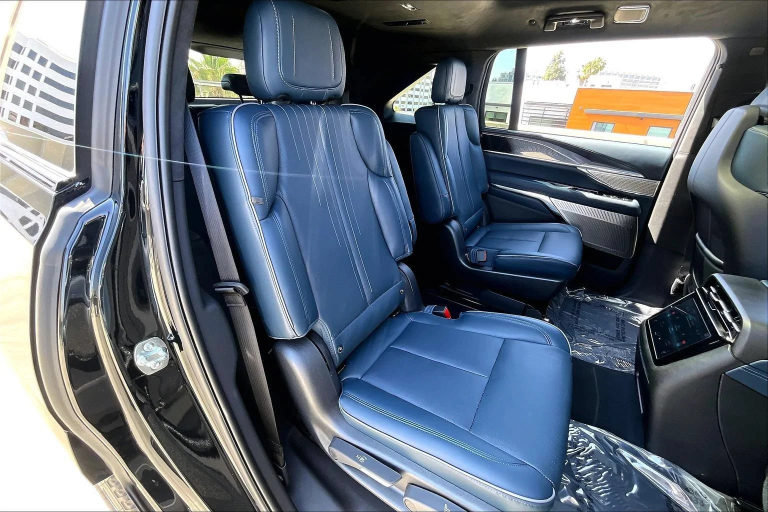 New 2026 Black Raven Cadillac Premium Luxury image 32
