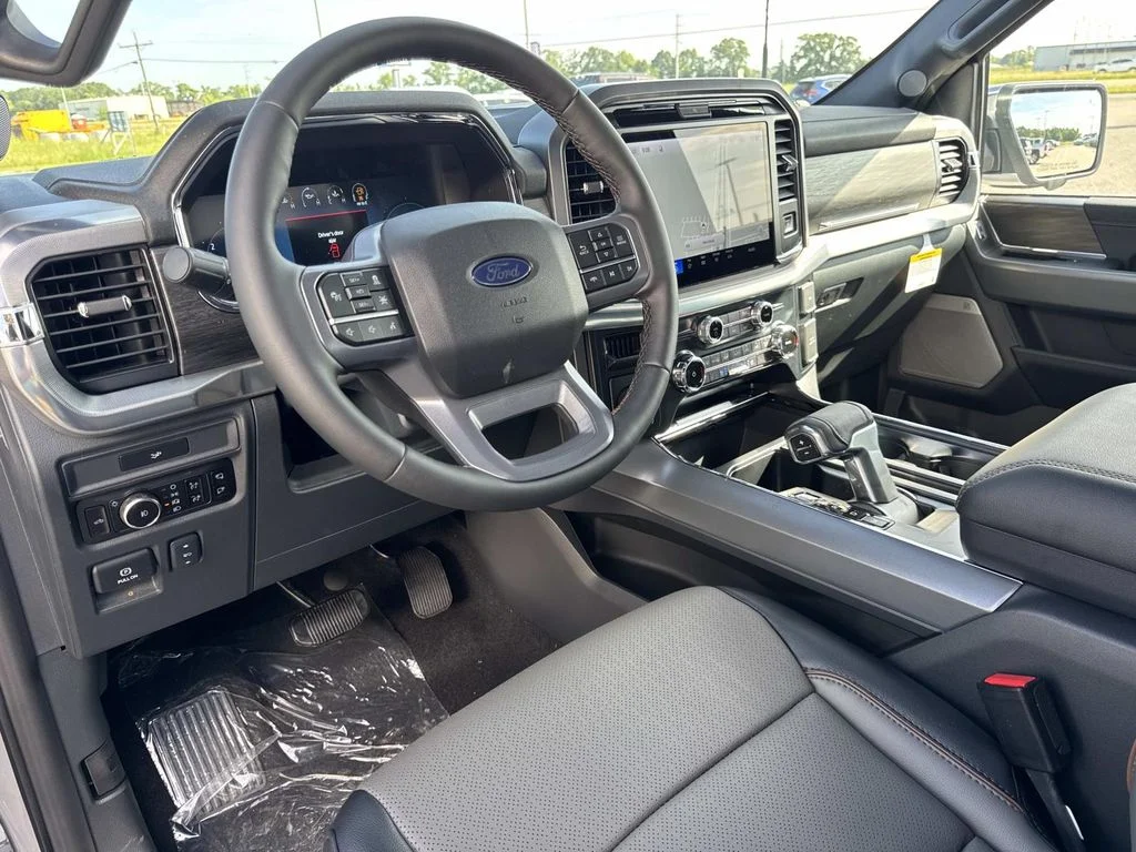 New 2026 Iconic Silver Metallic Ford Lariat® image 9