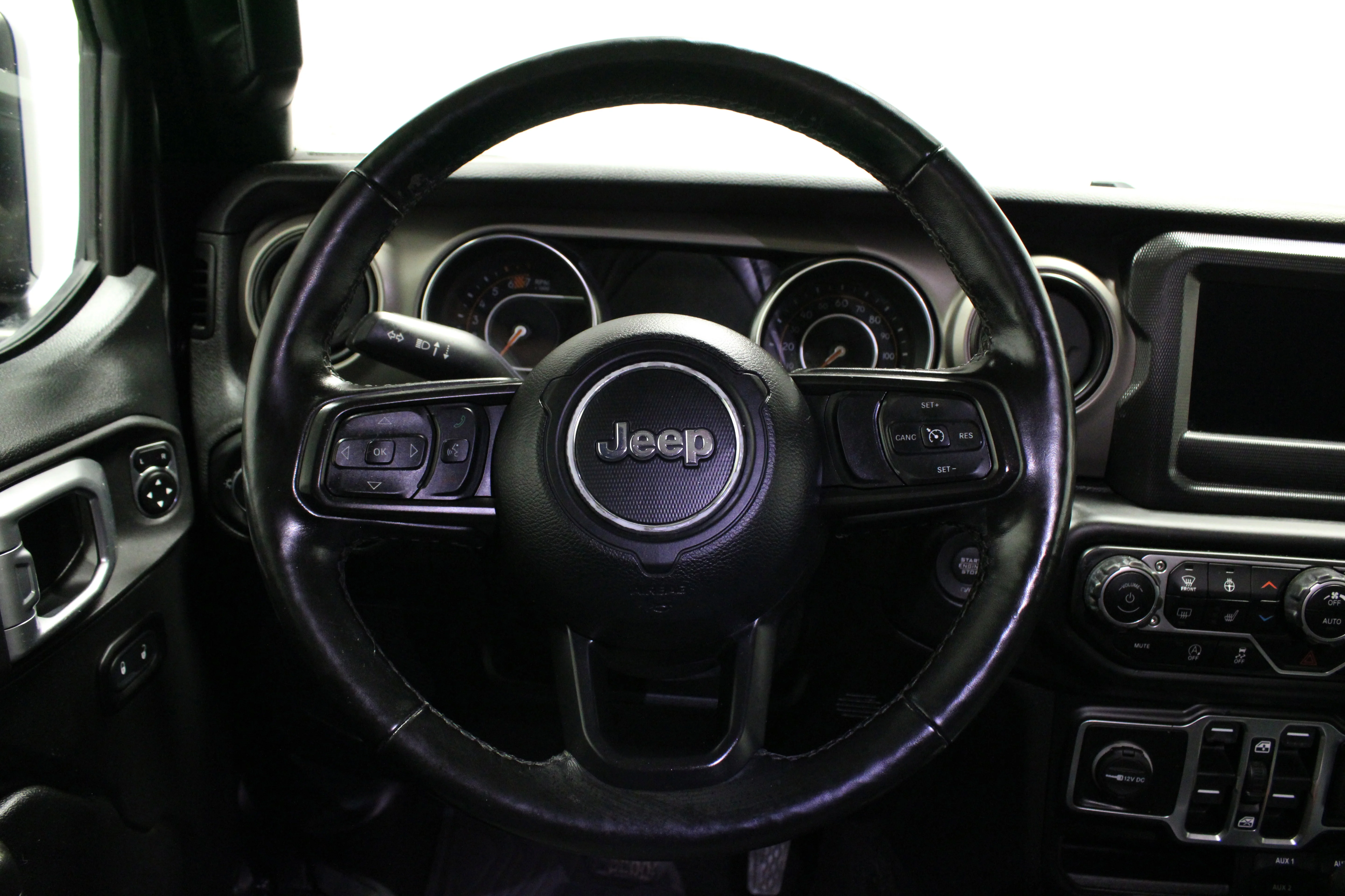 Used 2021 Black Clearcoat Jeep Sport image 22