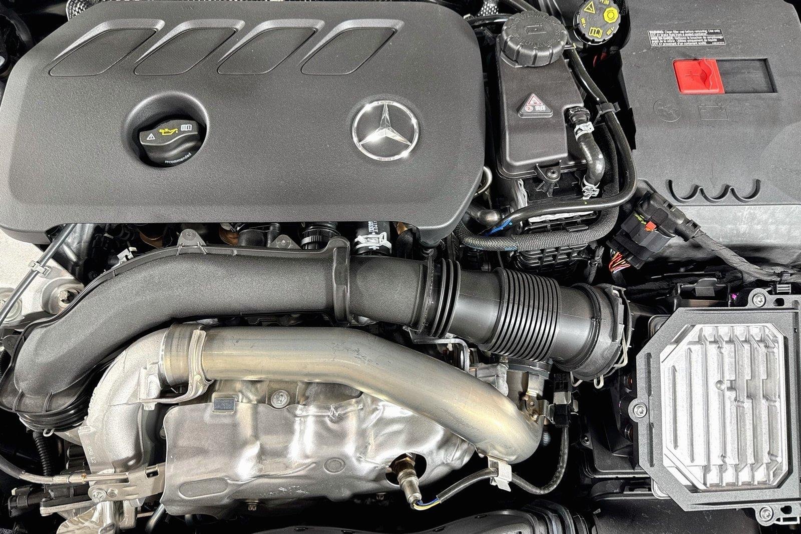 New 2026 Night Black Mercedes-Benz GLB 250 image 28
