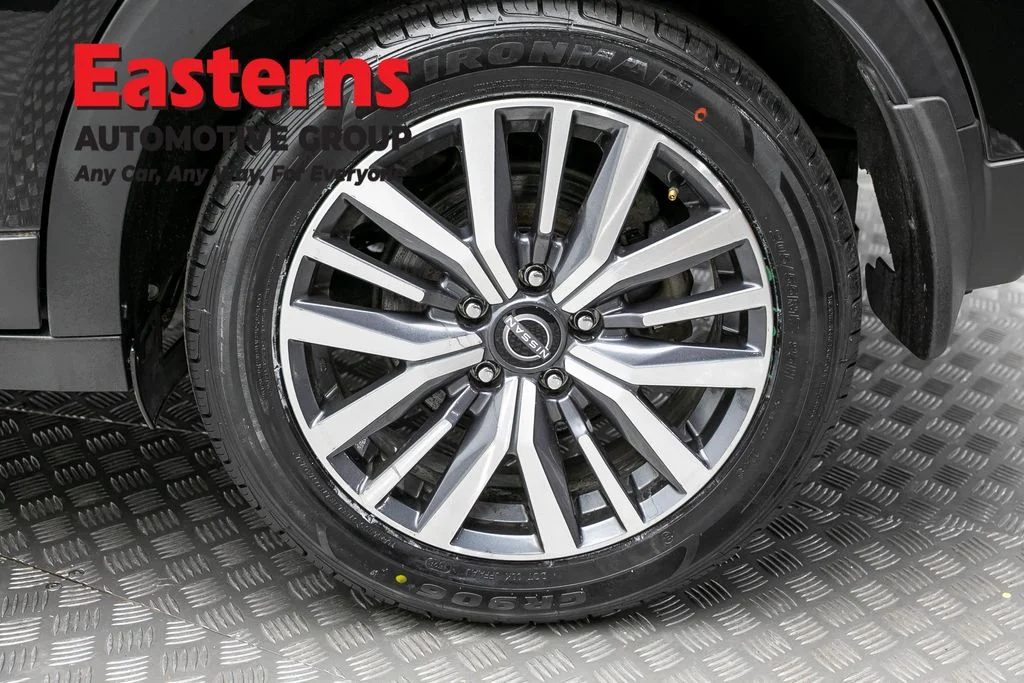 Used 2023 Black Nissan SV image 8