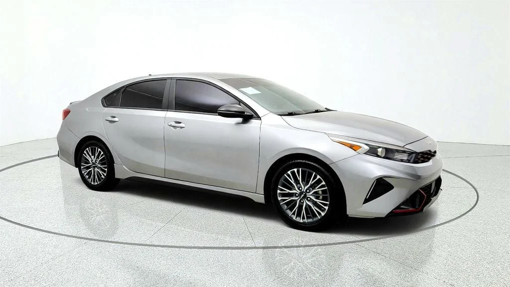 Used 2024 Steel Gray Kia GT-Line IVT image 3