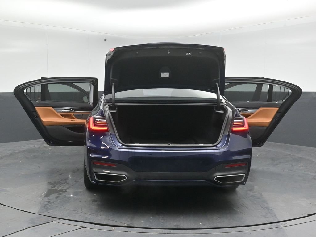 2022 BMW 750LI - Image 49