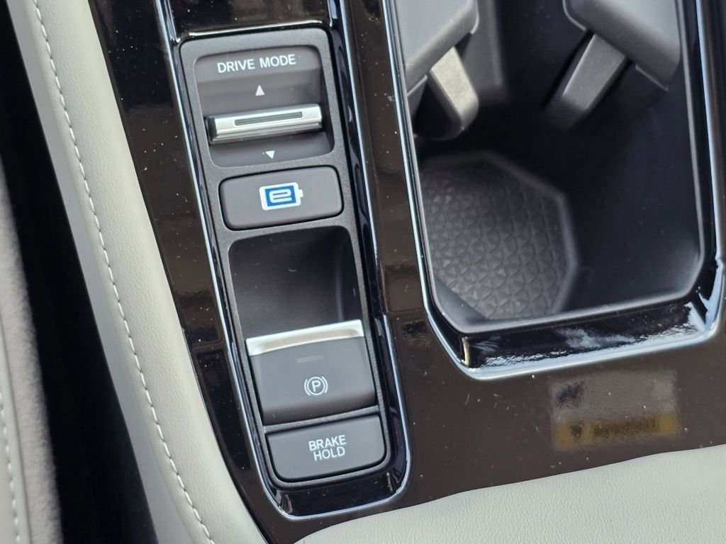 New 2026 Urban Gray Pearl Honda Touring image 21