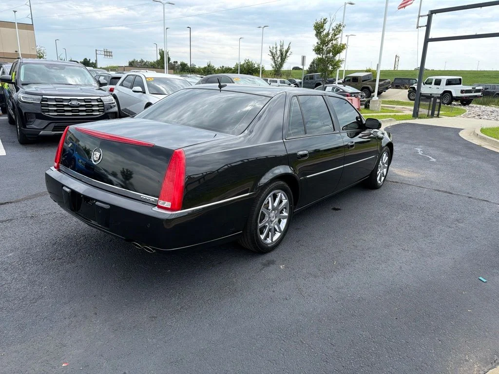 Used 2008 Black Cadillac Base image 7