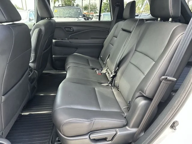 2023 Honda Passport EX-L - Photo 23