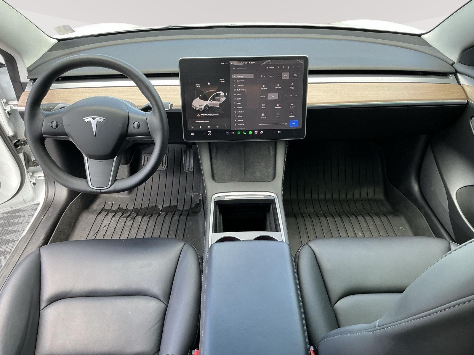 Used 2022  Tesla Long Range image 6