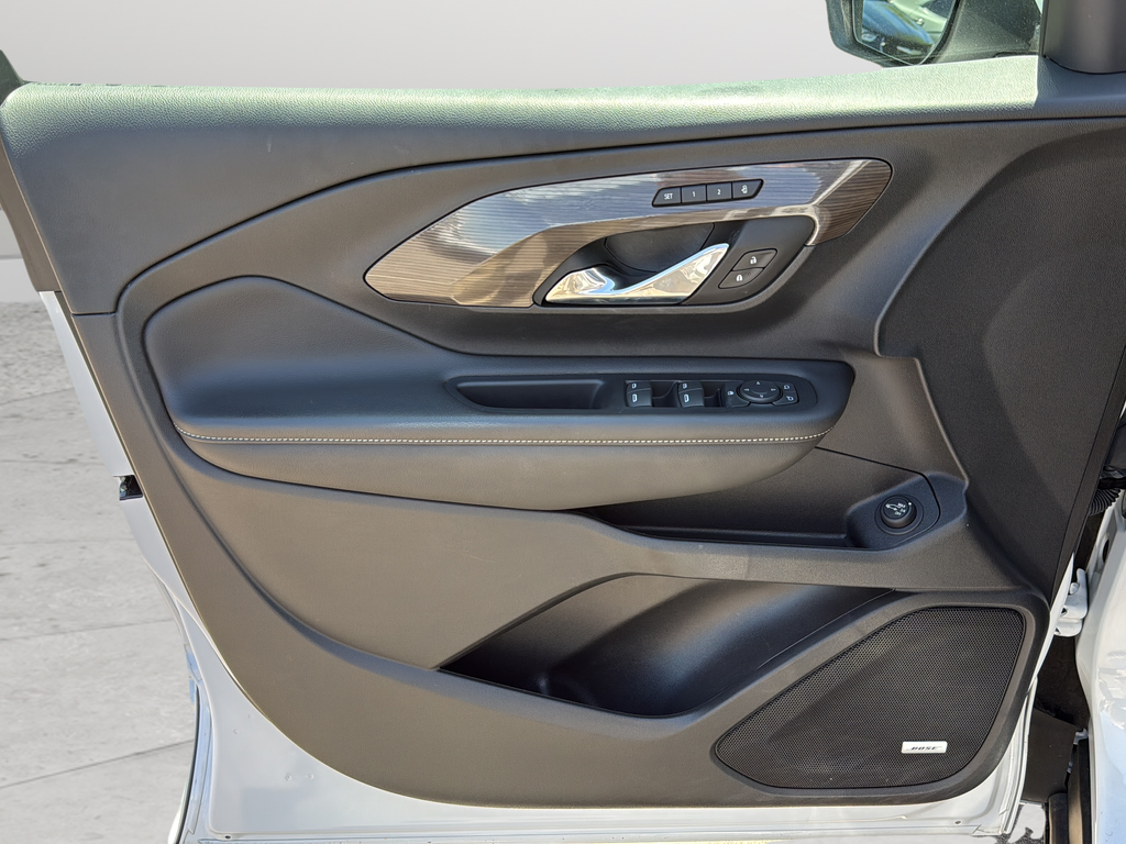 Used 2023 White GMC Denali image 11