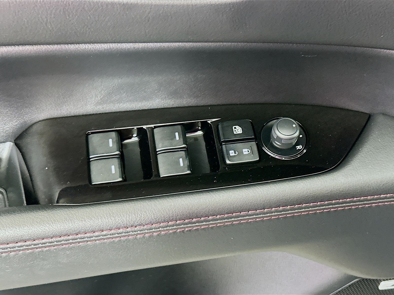 Certified Used 2023 Gray Mazda 2.5 S Carbon Edition image 18