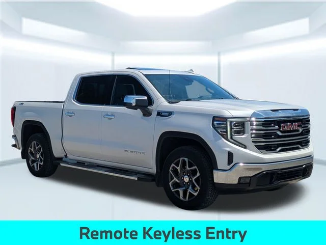 Used 2023 White GMC SLT image 9