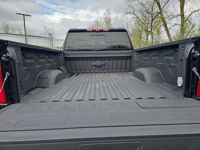 Used 2024 Black Chevrolet LTZ image 27