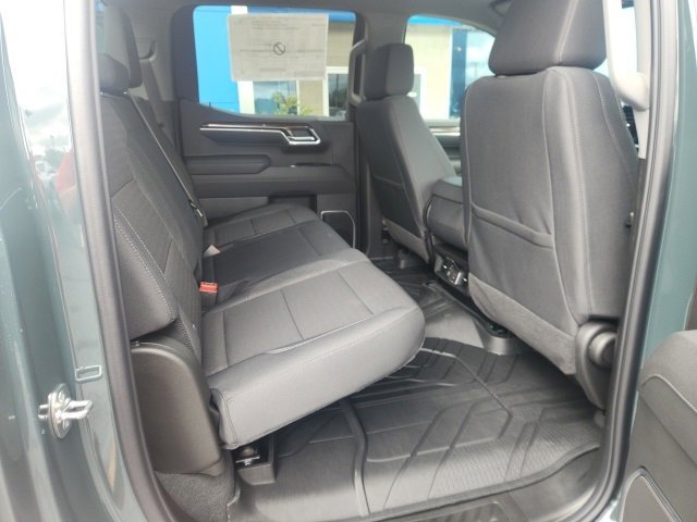 2025 Chevrolet Silverado 1500 LT - Photo 11