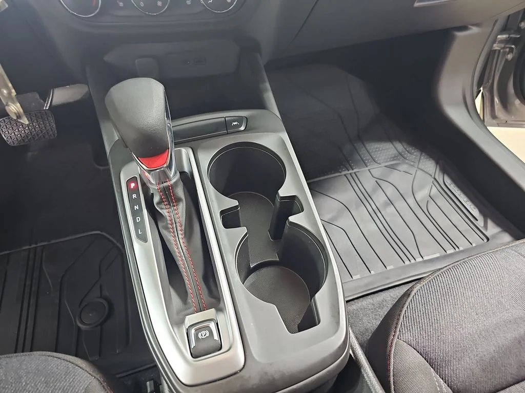 Certified Used 2024 Gray Chevrolet 1RS image 28