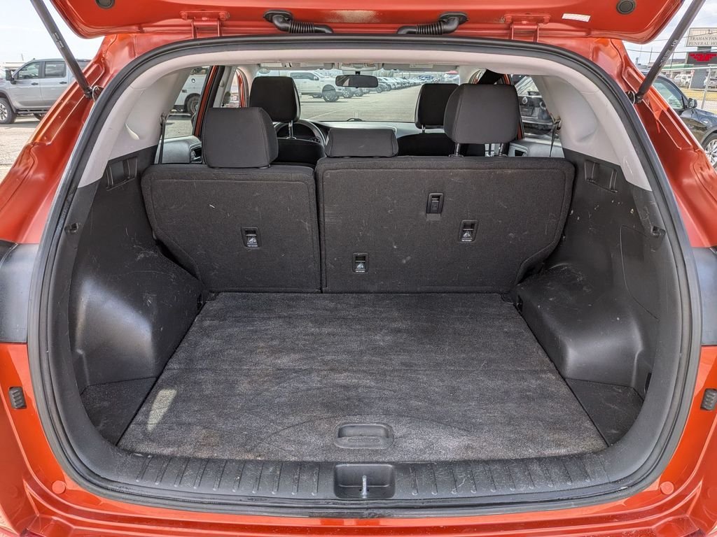 Used 2016 Orange Hyundai SE image 25
