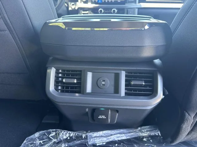 New 2026 Agate Black Metallic Ford XLT image 20
