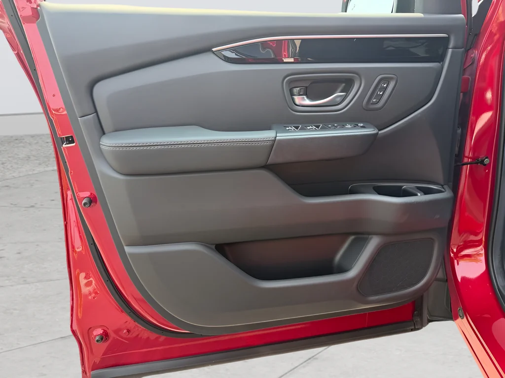 Used 2026  Honda RTL image 9