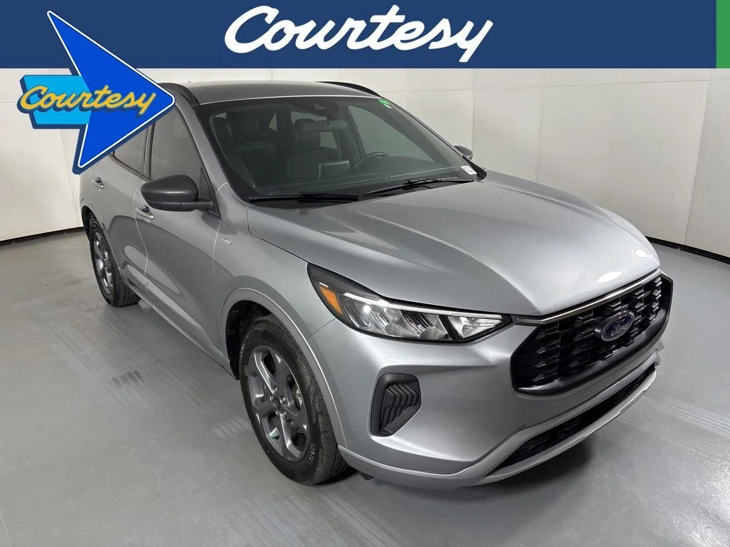 2024 Ford Escape ST-Line AWD's photo