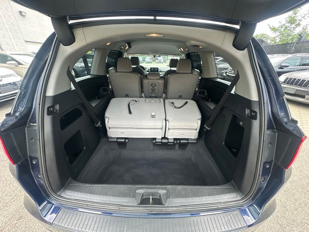 Used 2018  Honda EX image 29