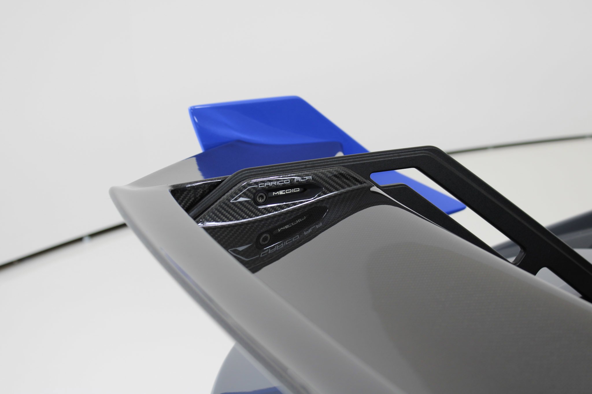 Used 2023 Gray Lamborghini  image 9