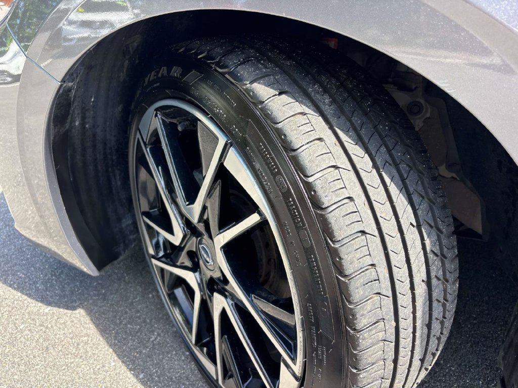 Used 2024 Gray Nissan SR image 29
