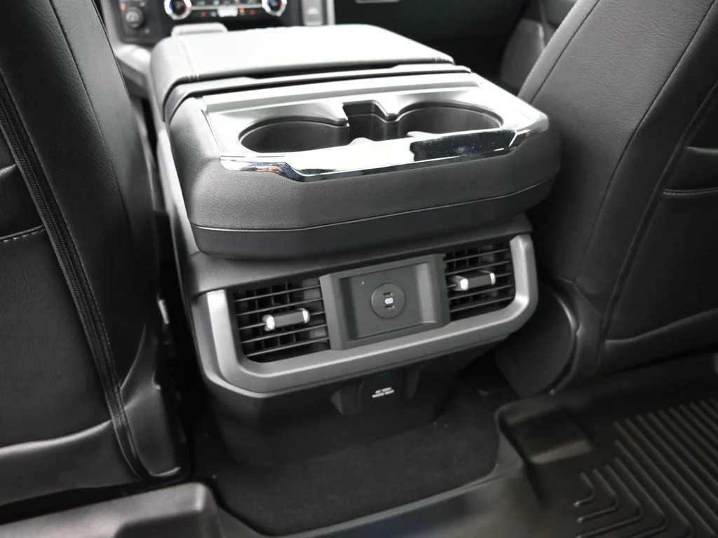 New 2025 Antimatter Blue Metallic Ford XLT image 22