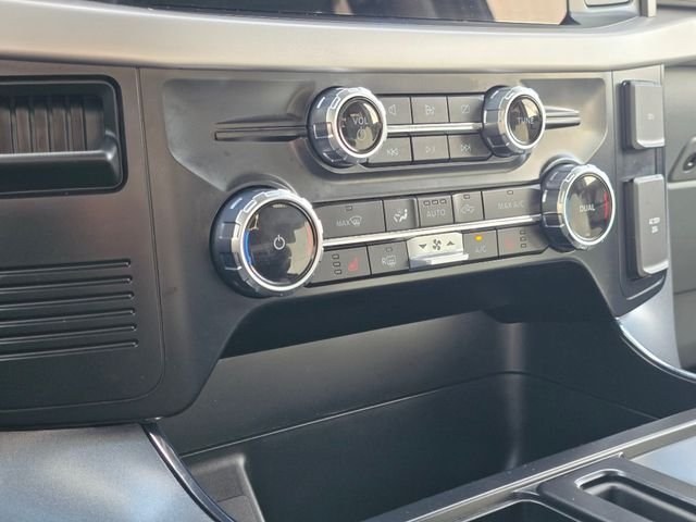 2023 Ford F-150 Lightning XLT - Photo 31