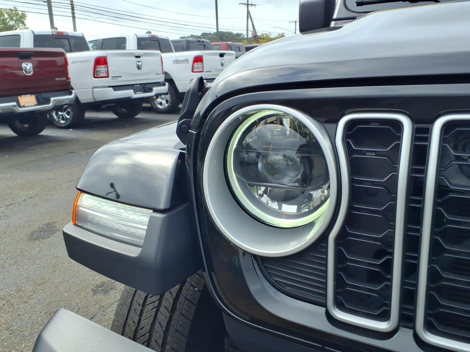 Certified Used 2025 Black Jeep Sahara image 11