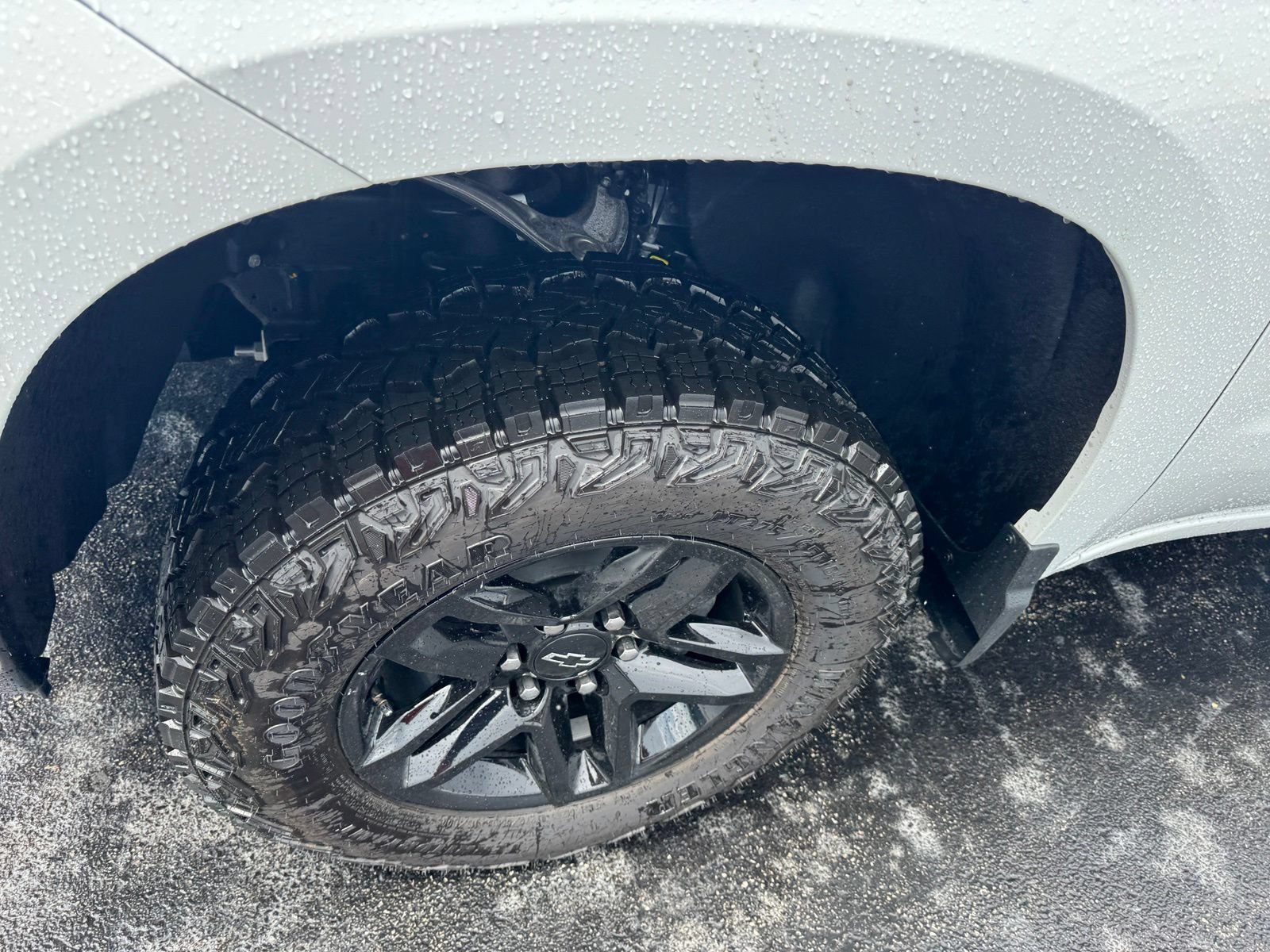 New 2026 Summit White Chevrolet Custom Trail Boss image 8