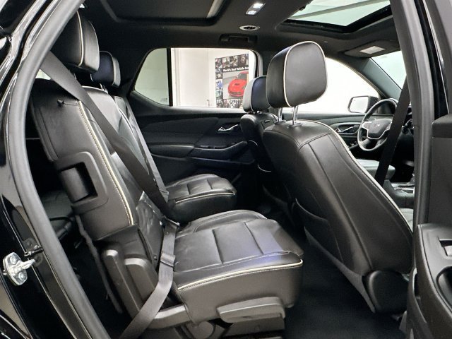 2023 Chevrolet Traverse Premier - Photo 17