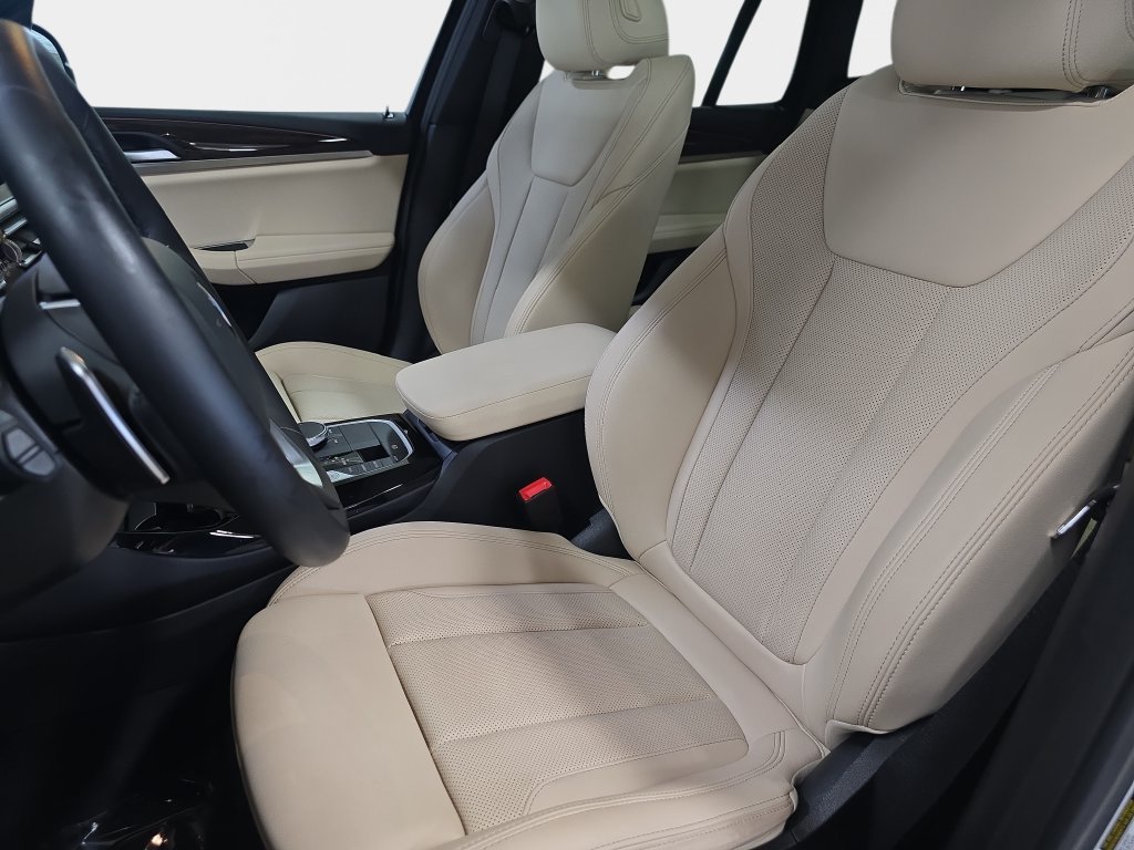 Certified Used 2024 Skyscraper Gray Metallic BMW sDrive30i image 17