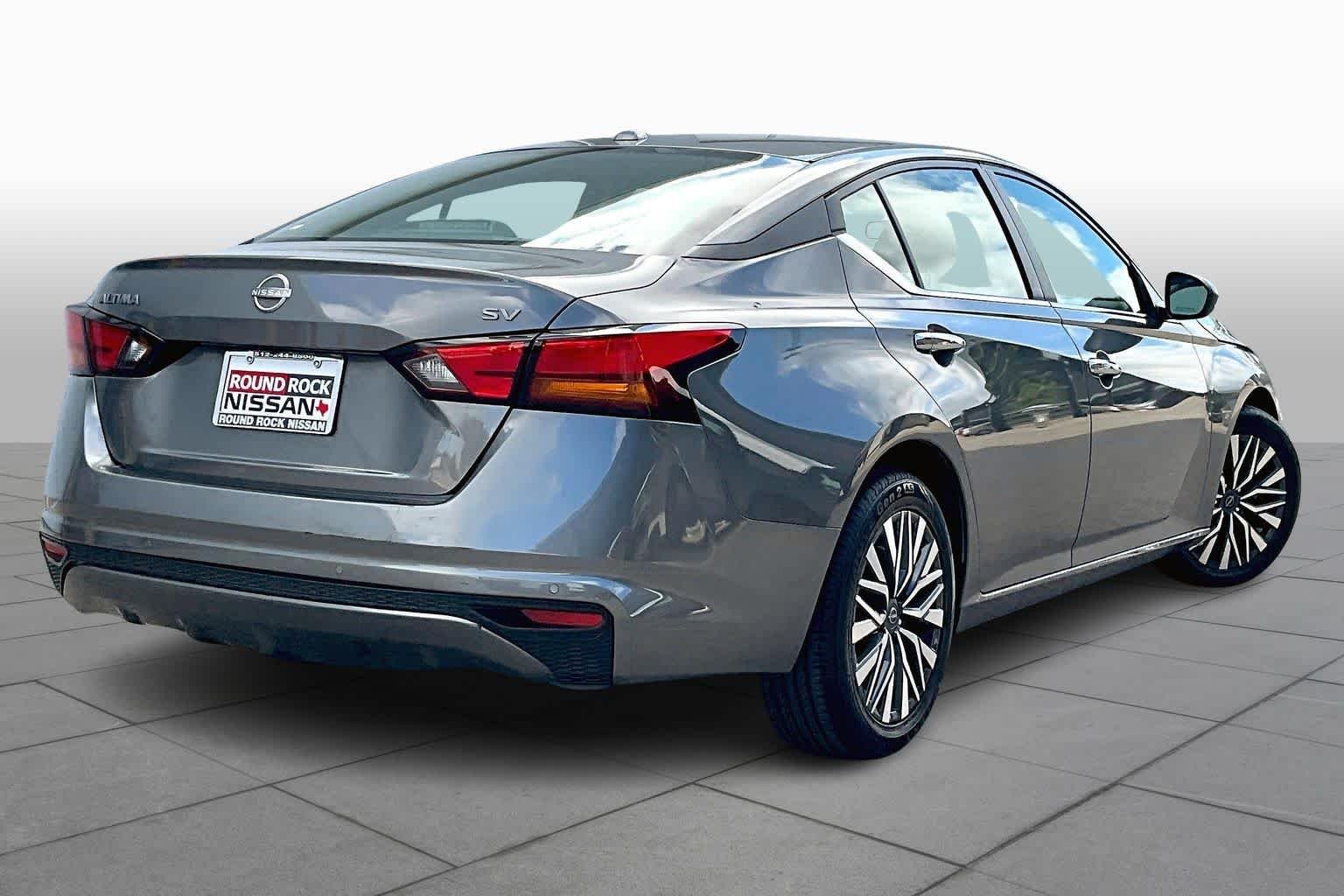 Used 2024 Gun Metallic Nissan 2.5 SV image 12