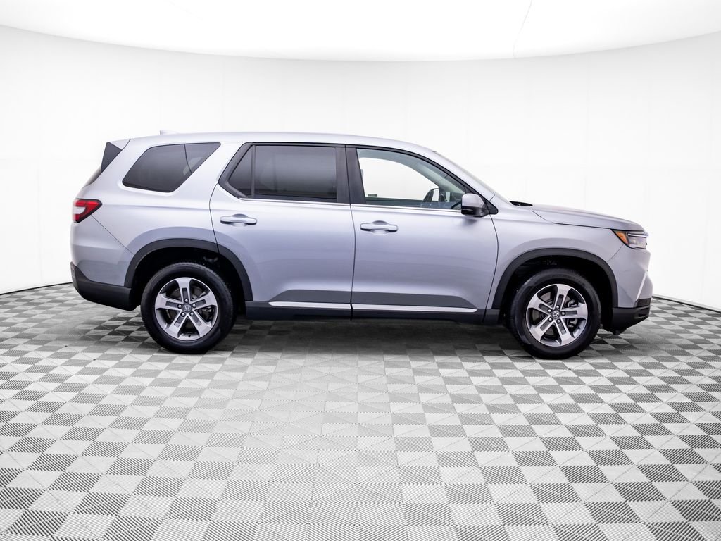 Certified Used 2025 Lunar Silver Metallic Honda AWD EX-L image 8