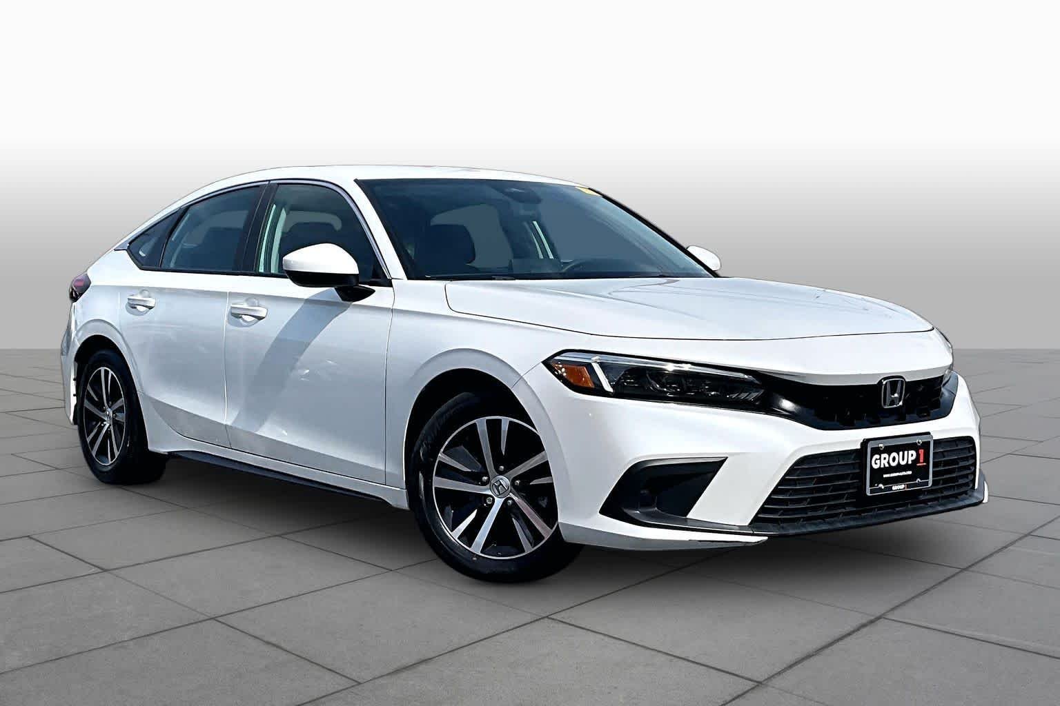Used 2024 Platinum White Pearl Honda LX image 3