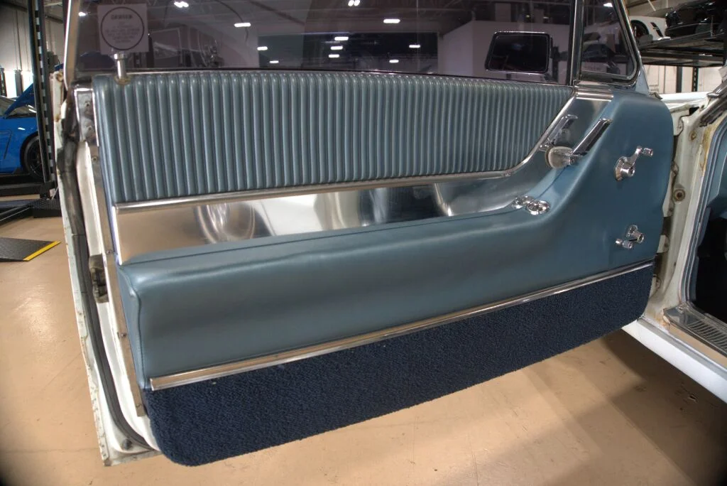 Used 1964 Light blue Ford  image 45