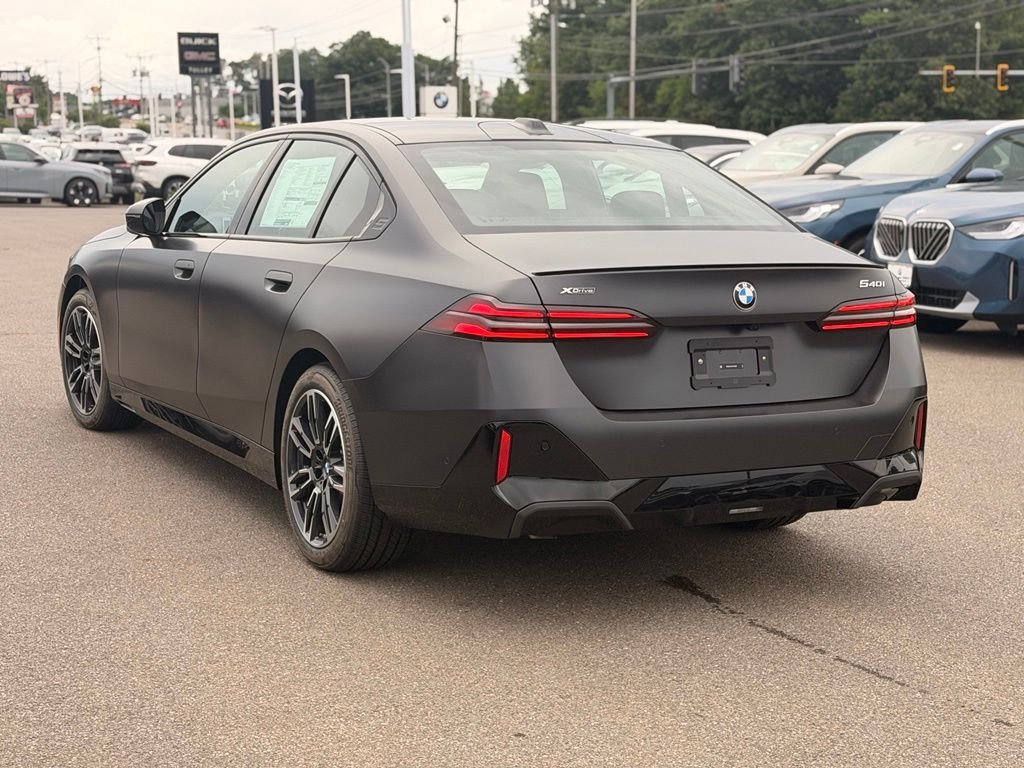 New 2027 Gray BMW 540i xDrive image 3